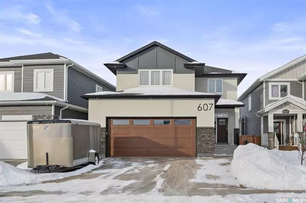 607 Fast CRESCENT, Saskatoon, SK S7W 0X1