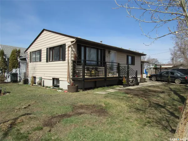 Rosetown, SK S0L 2V0,301 6th AVENUE W