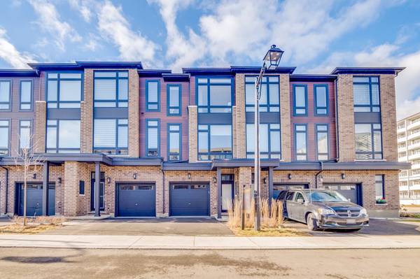 270 Melvin AVE #3, Hamilton, ON L8H 0B4