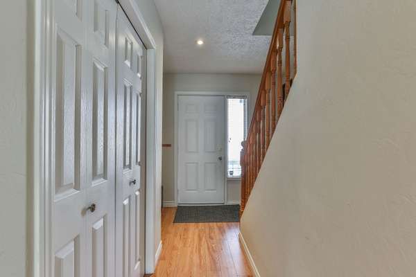 Norfolk, ON N3Y 5J9,2 Freeman CRES