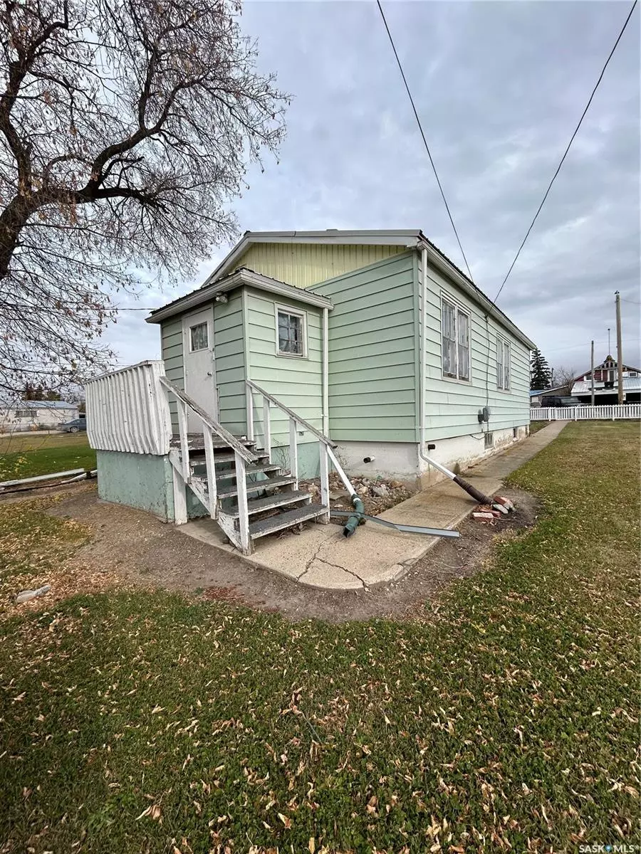 Kelliher, SK S0A 1V0,106 Main STREET