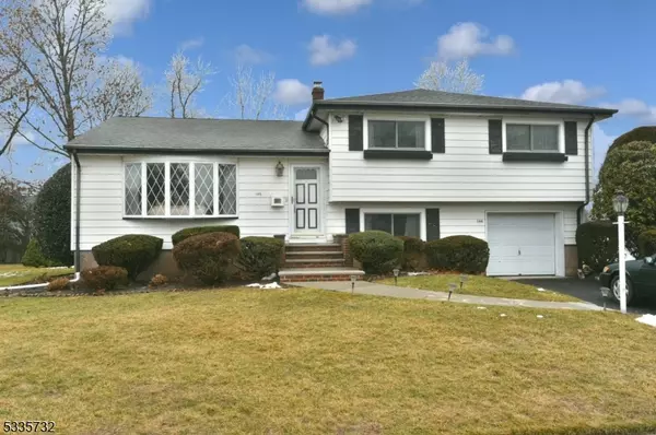 146 Sutton Pl, New Milford Boro, NJ 07646