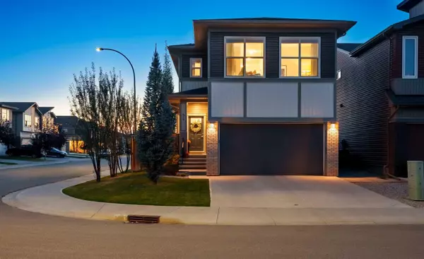 94 Walgrove GN SE, Calgary, AB T2X 2J1