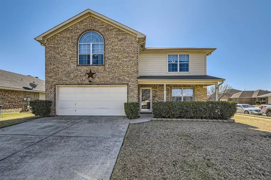 9661 Olivia Drive, Fort Worth, TX 76108