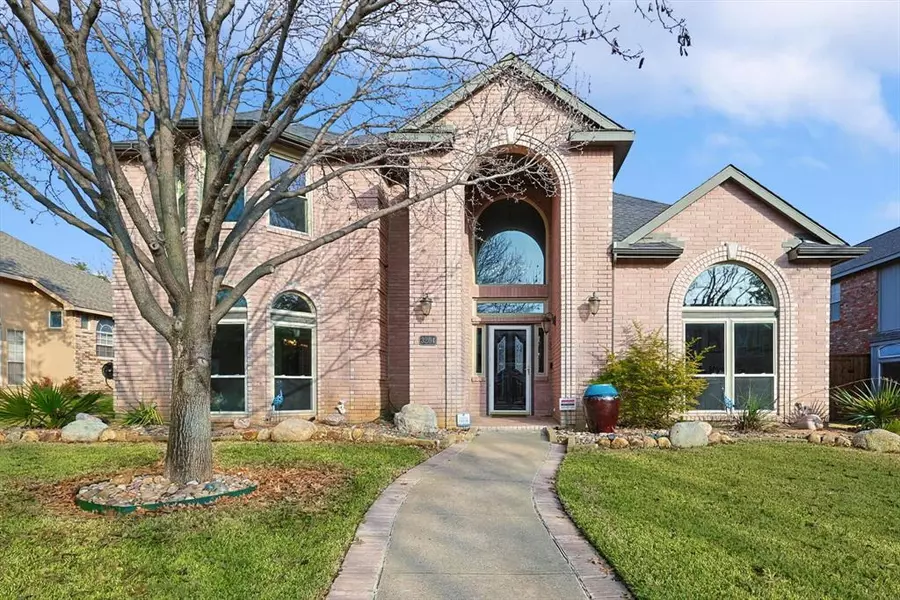 3204 Hillpark Lane, Carrollton, TX 75007