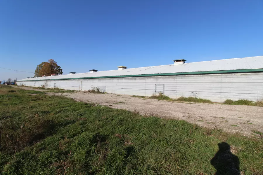 10748 McEwen DR #...Barn, London, ON N0M 1P0