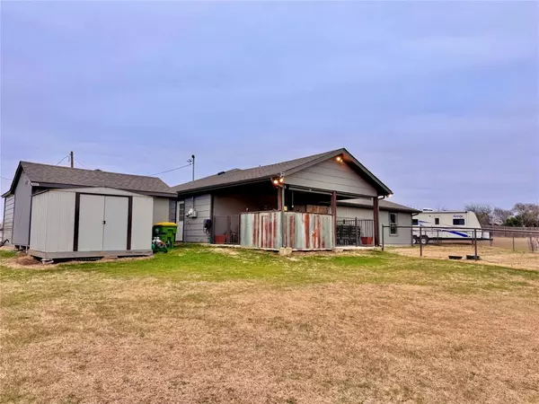 Alvarado, TX 76009,8900 Grazing Court