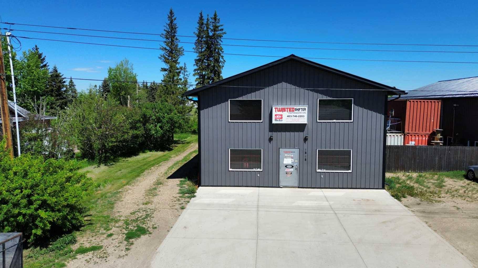 4848 54 Avenue AVE, Eckville, AB T0M 0X0