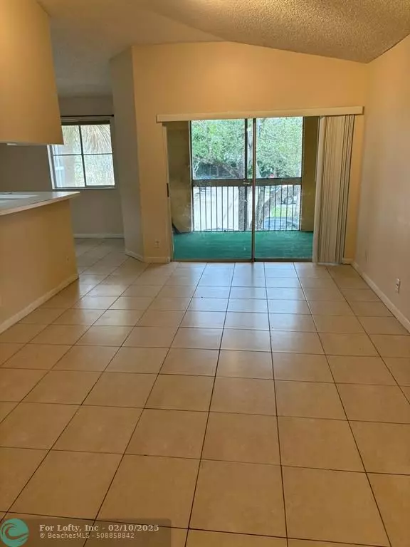 Coral Springs, FL 33076,9833 Westview Dr  #822