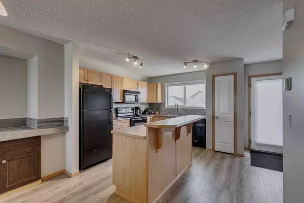 Calgary, AB T3E 1Y9,226 Cramond CT SE