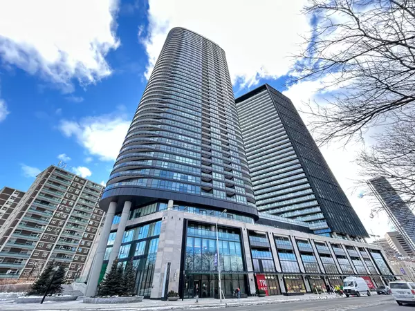 Toronto C08, ON M4W 0B3,585 Bloor ST E #2219