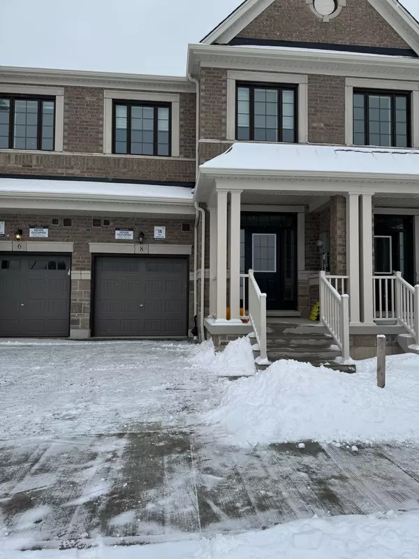 8 Reigate AVE, Whitby, ON L1P 0B1