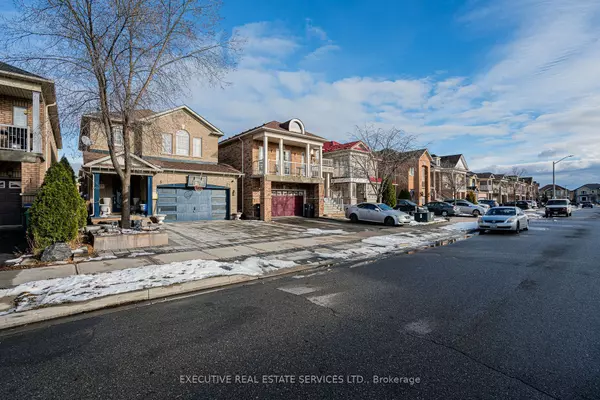 Brampton, ON L7A 3V1,27 Savita RD