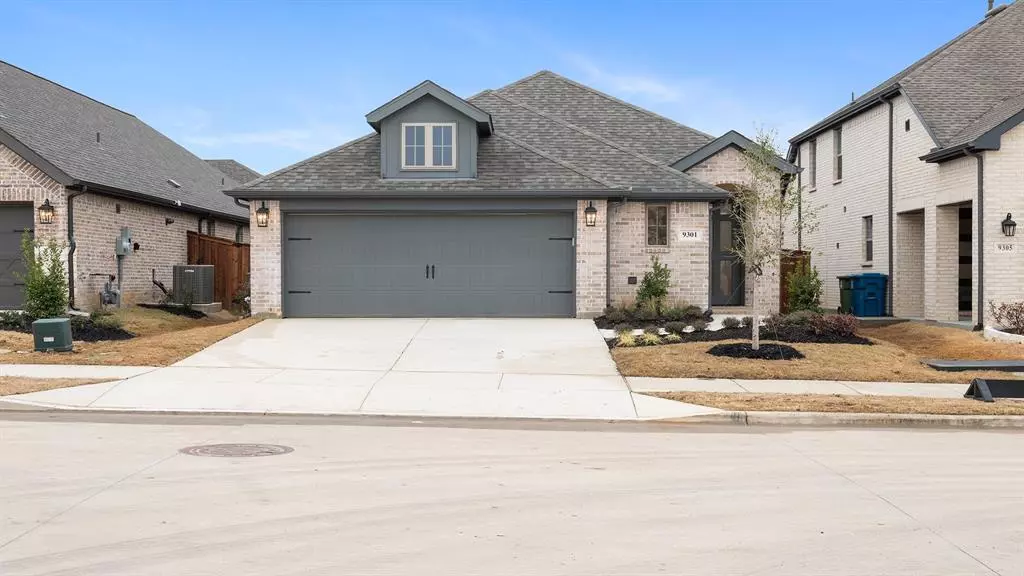 9301 Buckeye Bend, Oak Point, TX 75068