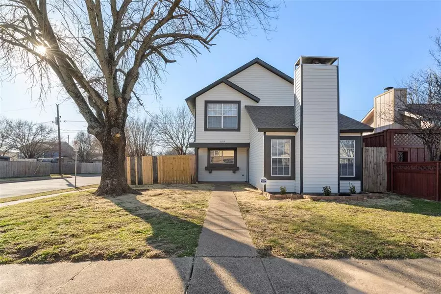 2203 Chatham Square Court, Dallas, TX 75227