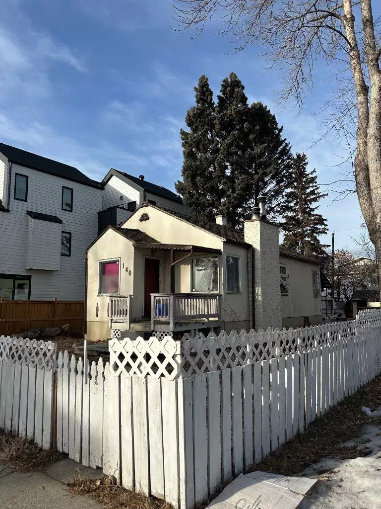 Calgary, AB T2E1S2,140 21 AVE NE