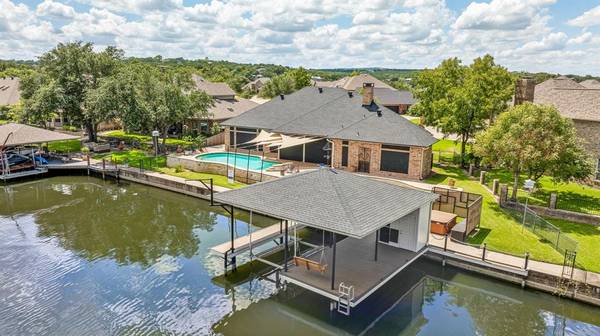 2403 Pebble Drive, Granbury, TX 76048