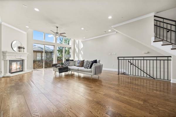 6333 Richmond Avenue #C,  Dallas,  TX 75214