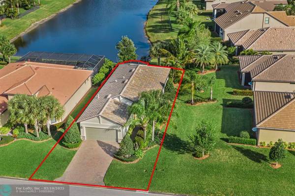 657 SE Monteiro Drive, Port St Lucie, FL 34984