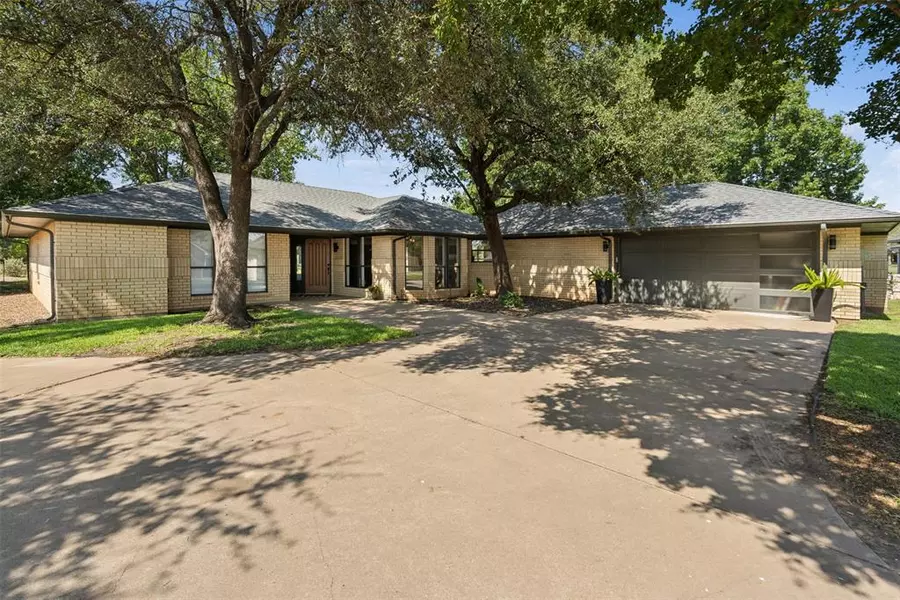 6310 Asphodel Court, Granbury, TX 76049