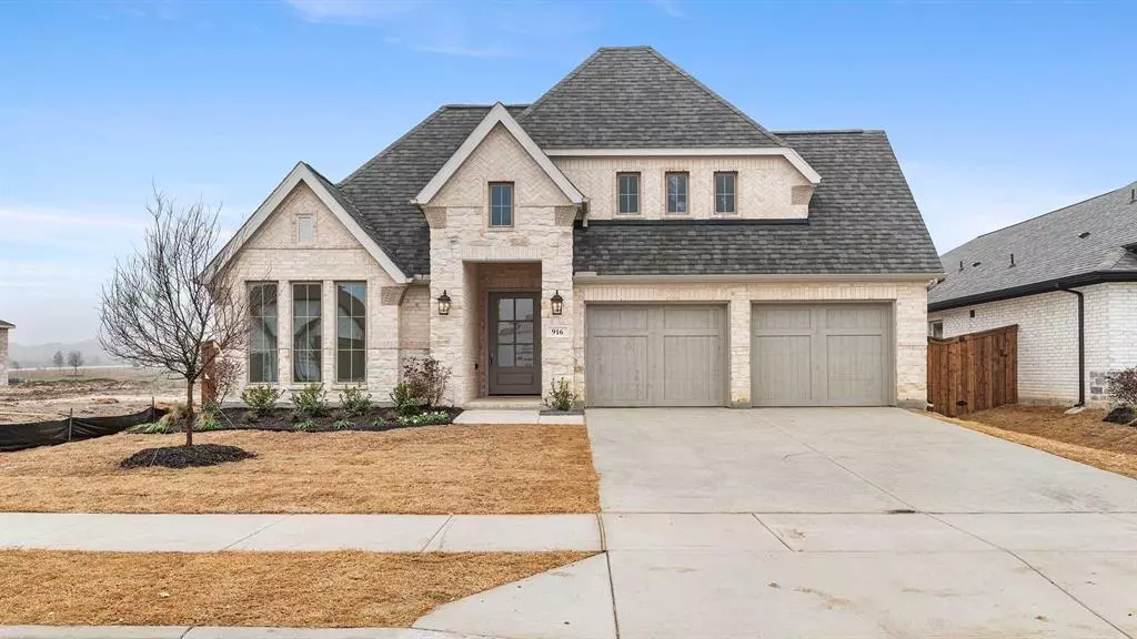 916 Maple Leaf Lane, Haslet, TX 76052