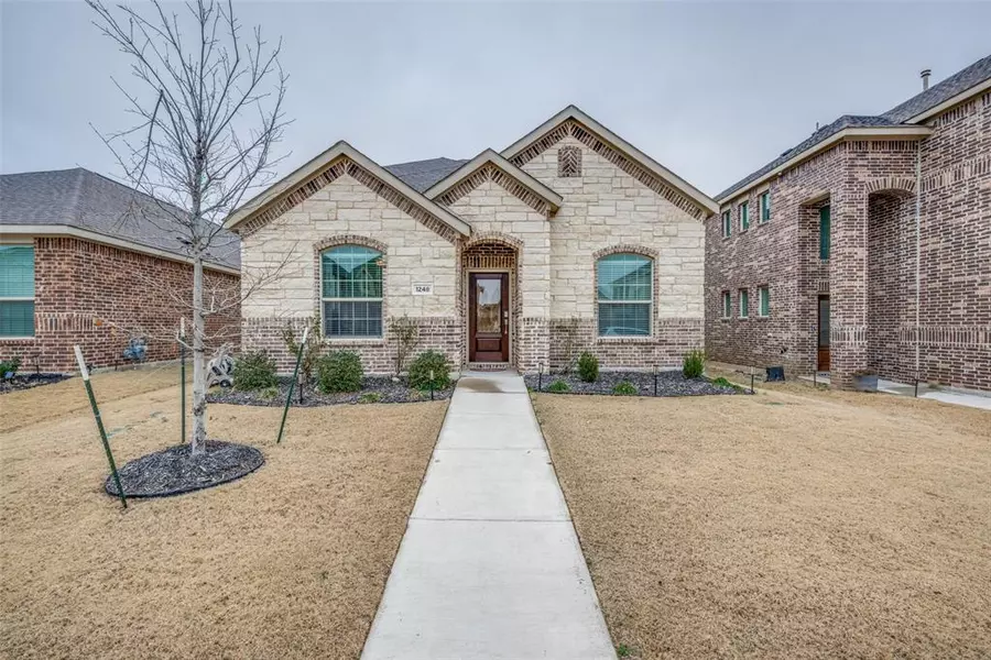 1248 Western Yarrow Avenue, Justin, TX 76247