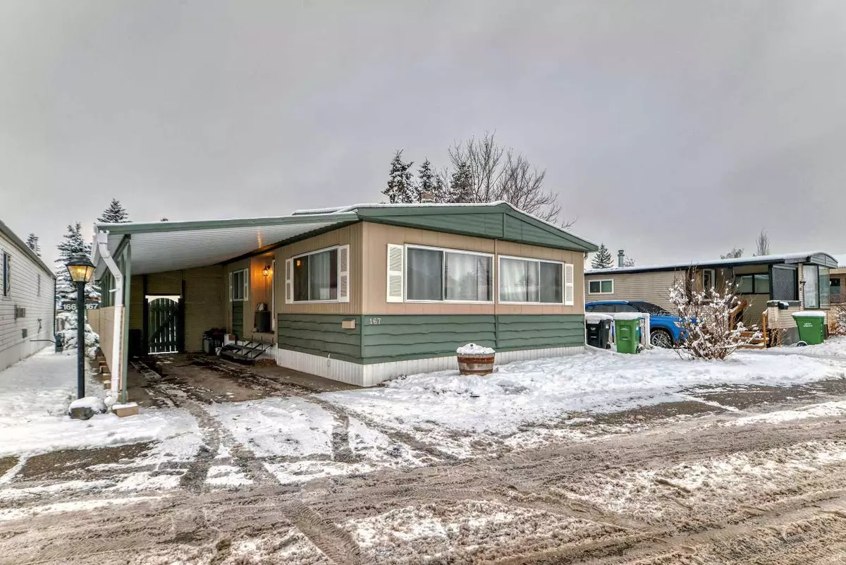 Calgary, AB T3B 5N2,3223 83 ST NW #167