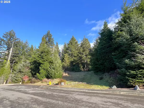 2289 Forest Hills Dr. #36, Coos Bay, OR 97420