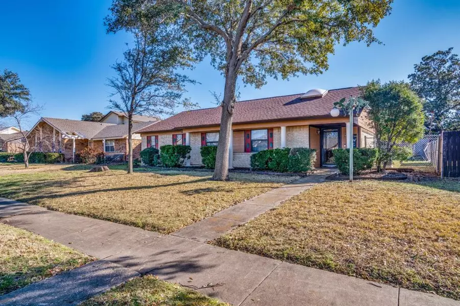 3006 Chisholm Trail, Garland, TX 75042