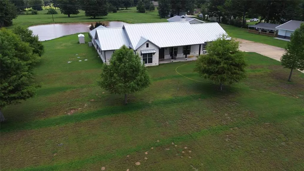 2533 County Road 186 E, Kilgore, TX 75662