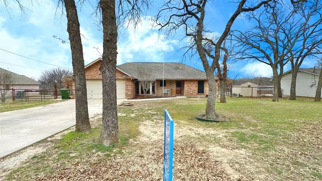 Springtown, TX 76082,817 Cherry Lane