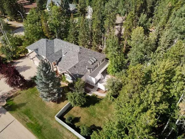 30 Ravine DR, Whitecourt, AB T7S 1H5