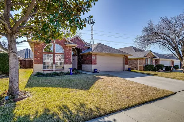 309 Chantilly Court, Hurst, TX 76054