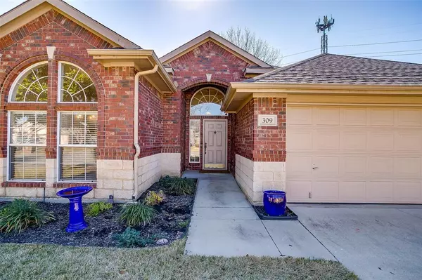 Hurst, TX 76054,309 Chantilly Court