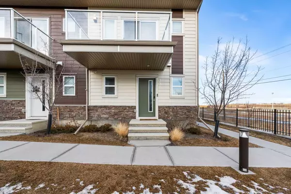 338 Harvest Grove WALK NE, Calgary, AB t3k 2p3