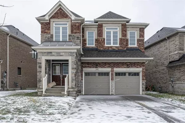 44 Pear Blossom WAY, East Gwillimbury, ON L9N 0T1