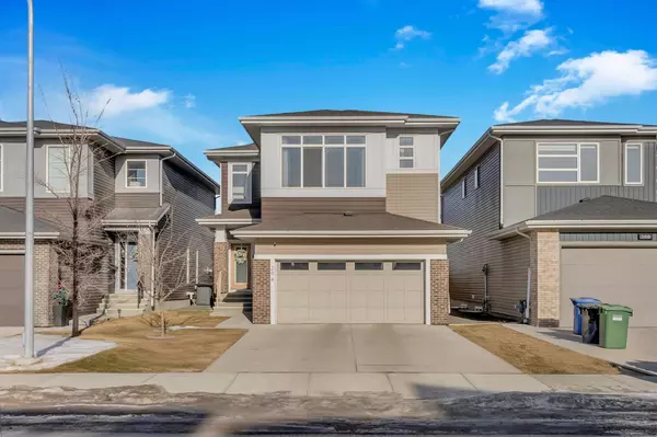 294 Walgrove BLVD Southeast, Calgary, AB T2X 4C8