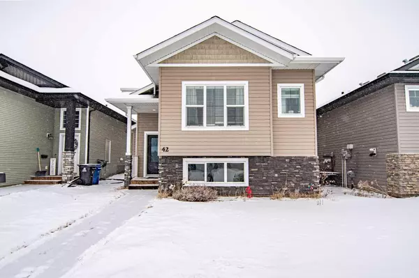 42 Valmont ST, Blackfalds, AB T4M 0L2