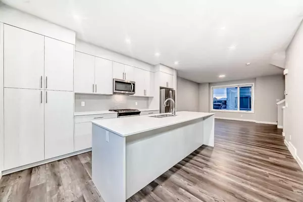 Calgary, AB T3N 1Y8,230 Skyview Ranch Circle NE