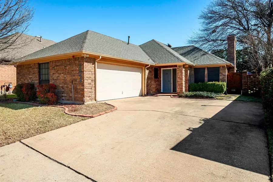 2542 Cattail Lane, Carrollton, TX 75006