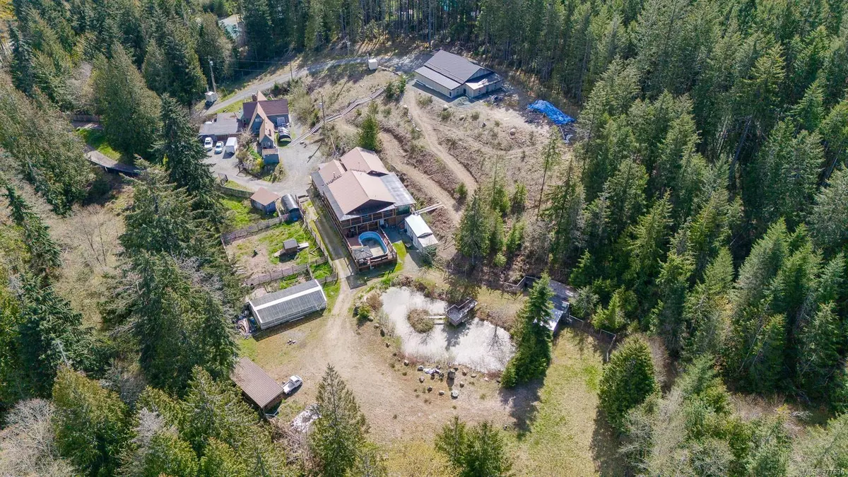 Duncan, BC V9L 6H7,5720 Cowichan Lake Rd