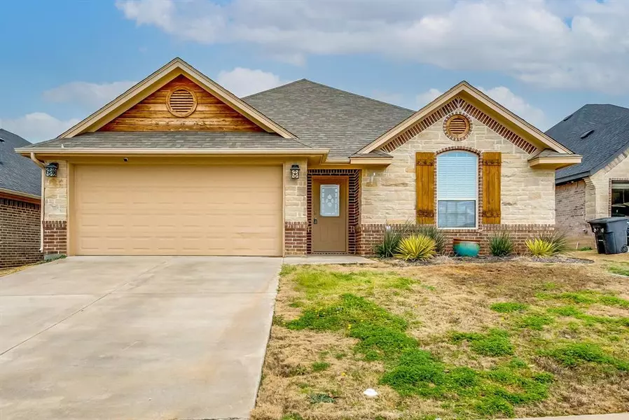 233 Jacinth Lane, Granbury, TX 76049