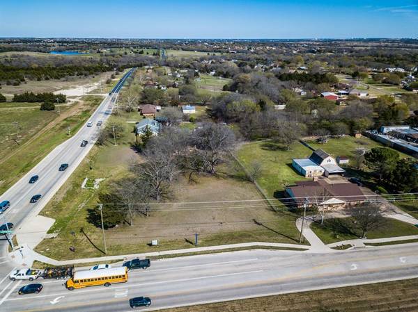 220 S Walnut Grove Road, Midlothian, TX 76065