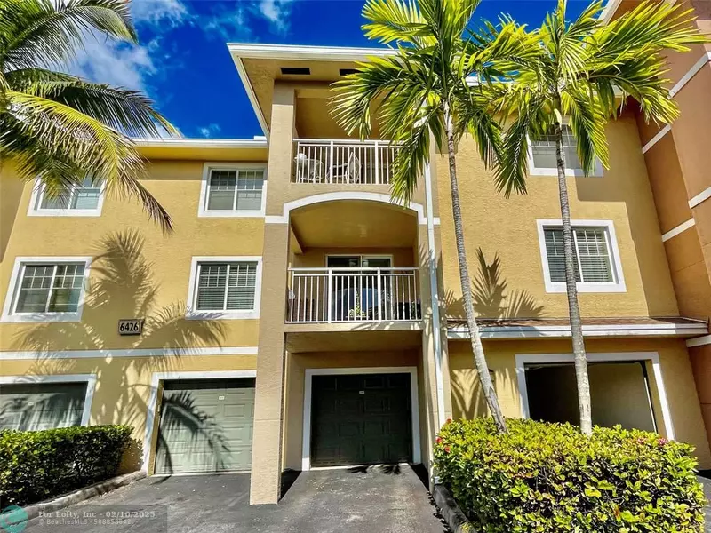 6426 Emerald Dunes Drive  #203, West Palm Beach, FL 33411