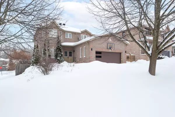 Barrie, ON L4N 5V1,11 Springwood CT