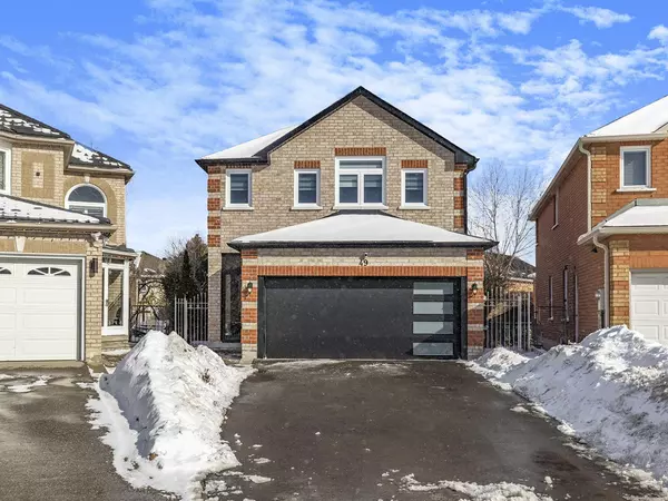 49 Stanley LN, Markham, ON L3S 4E3