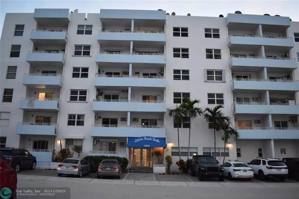 Fort Lauderdale, FL 33316,2900 BANYAN  #308