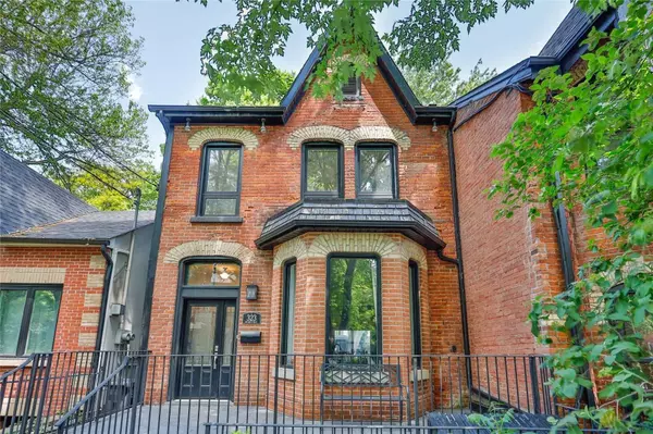 323 Ontario ST, Toronto C08, ON M5A 2V8