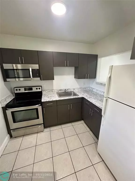 18257 NW 23rd Ave  #4, Miami Gardens, FL 33056