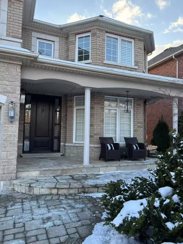 Oakville, ON L6H 7M7,2272 Nena CRES